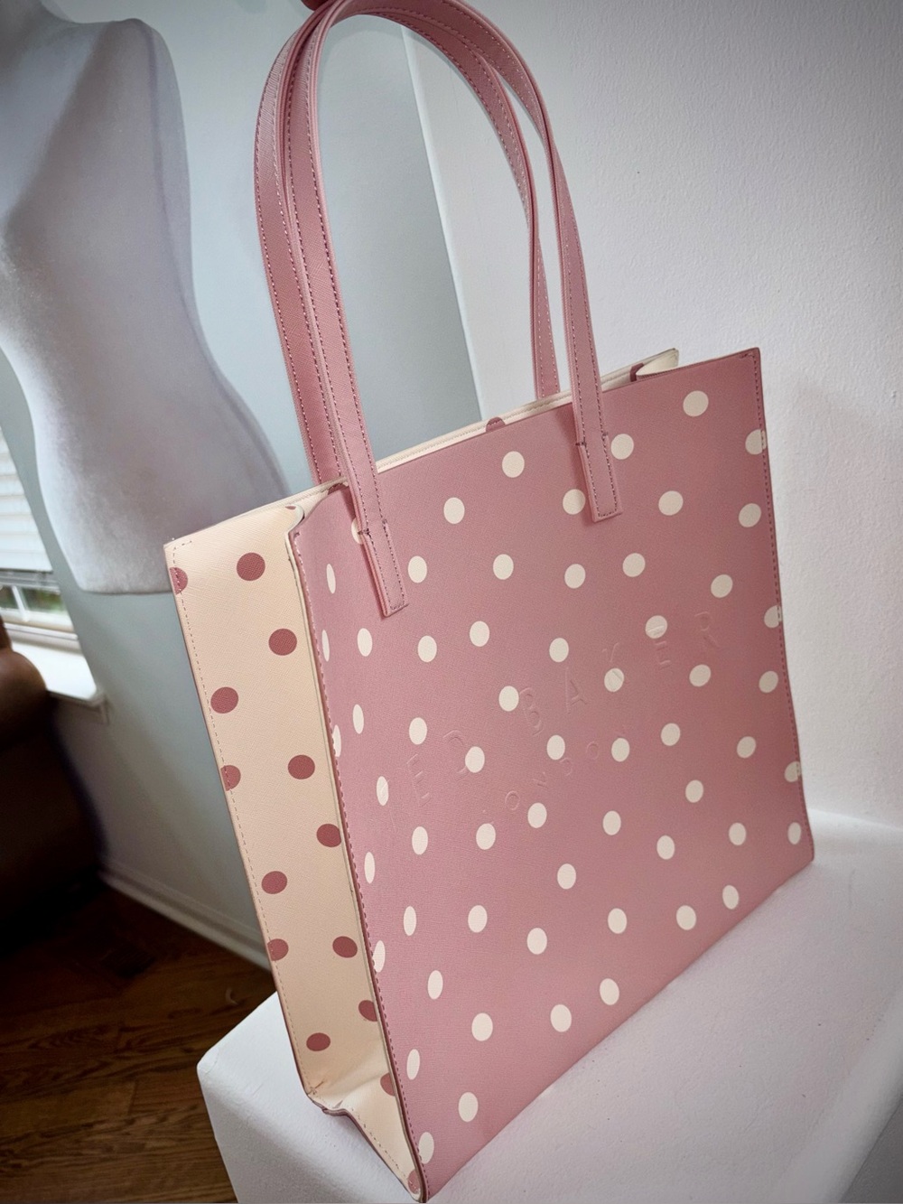 Ted Baker London NWT Pink Polka Dot Leather Tote Bag Coquette Style - Picture 12 of 13